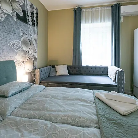 Polar Apartment *